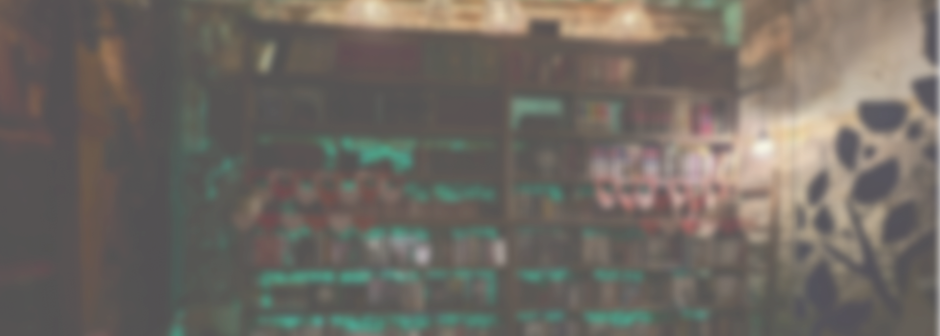 Interior de la libreria El Colegio Invisible